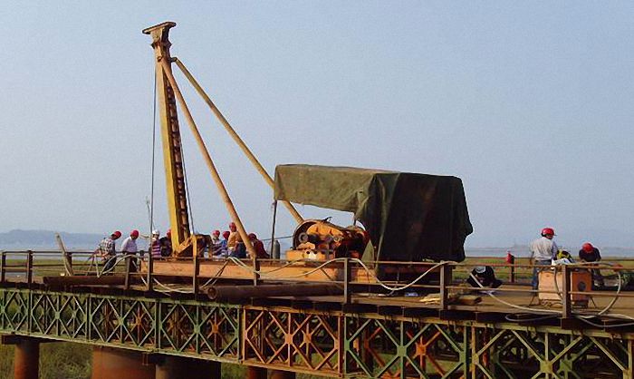 浙江省臺州市玉環縣蘆蒲大橋貝雷梁鋼棧橋 (已調整大小).jpg